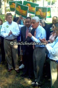 Florida Gov. Charlie Crist and Ft. Lauderdale Mayor Jim Naugle Vote Yes on 1